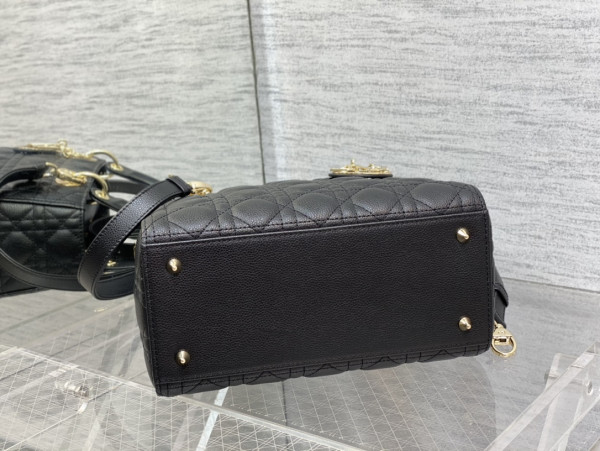 lady D*or gold large calfskin-24cm