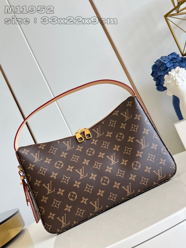 l**is V*t*n slouchy pm-33*22*9cm
