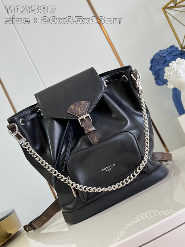 l**is V*t*n montsouris pm-26*35.5*16cm