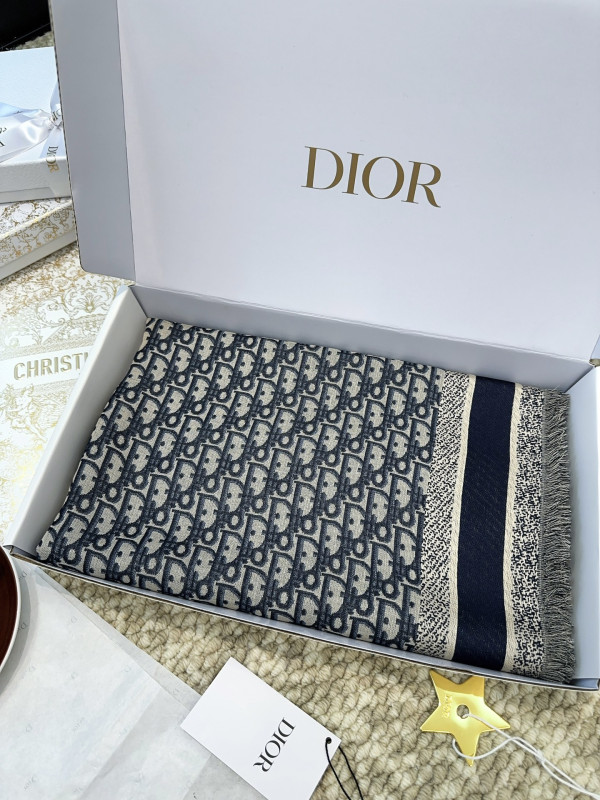 D*or scarf