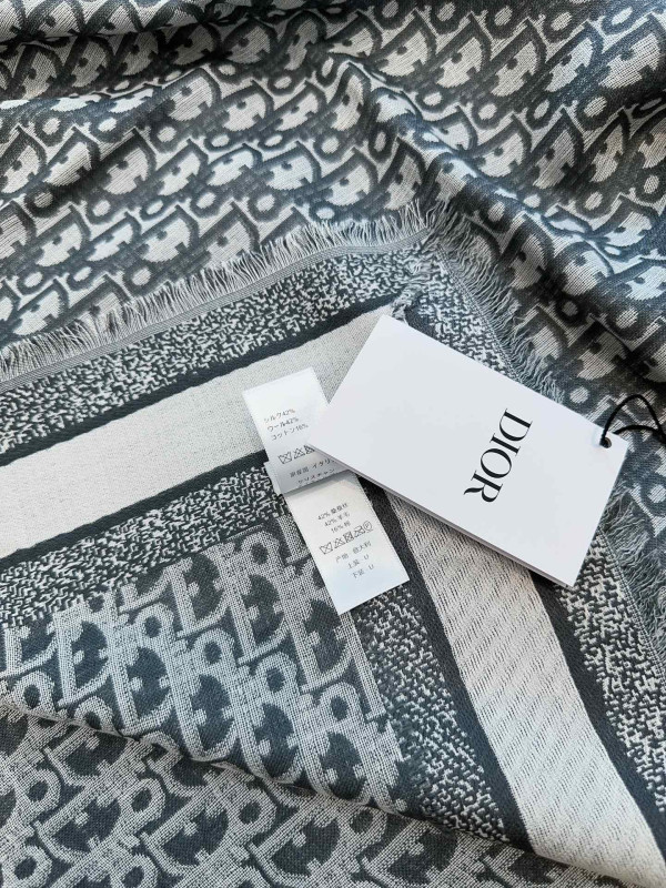 D*or scarf