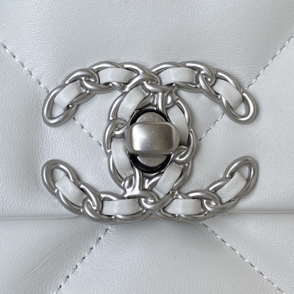 Ch*el 19 handbag-26cm