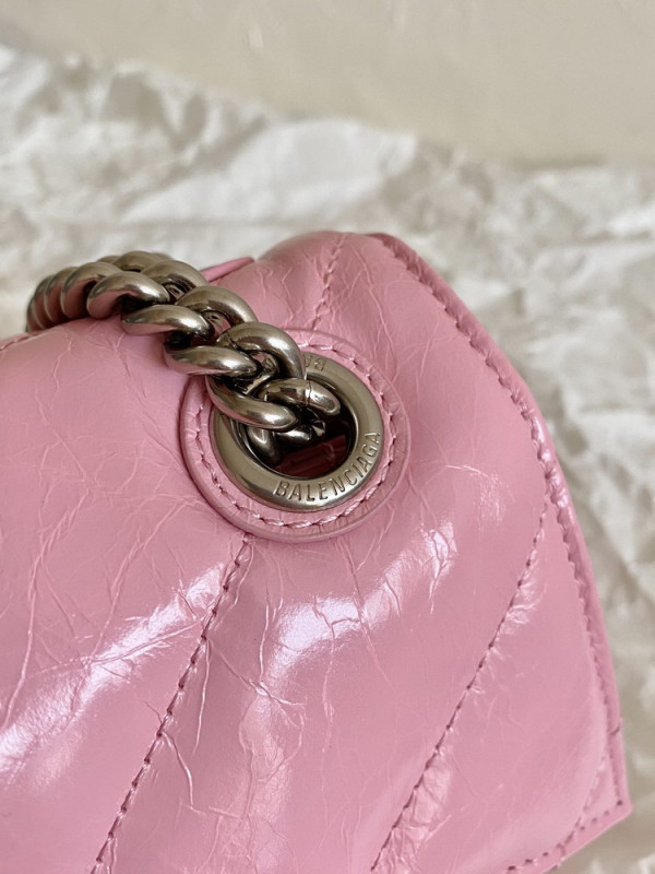 Ba*len*cia*ga crush small chain bag